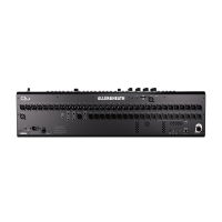 Digital Mixing Console With 32 Faders, Qu-7
