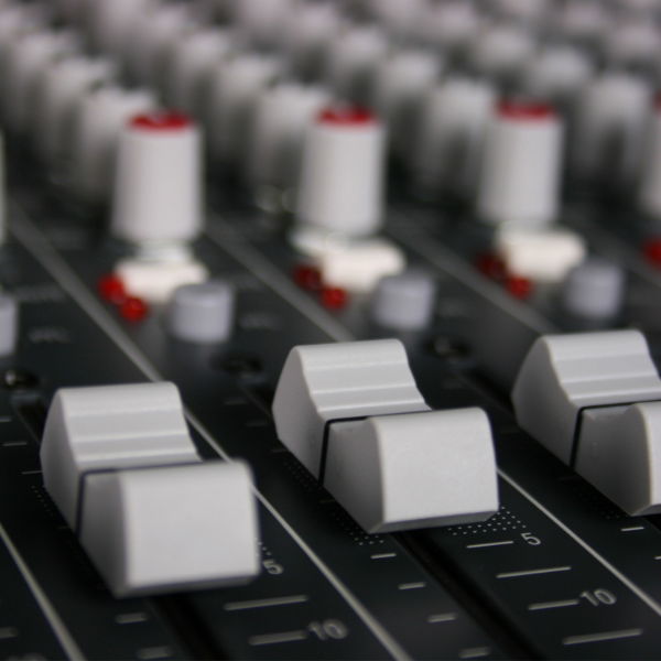 Compact Stereo Mixer, ZED-18 